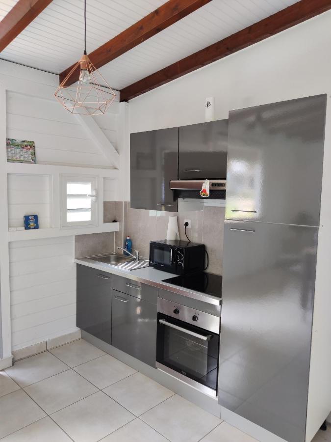 Keshy Island Colibri Apartman Baillif Kültér fotó